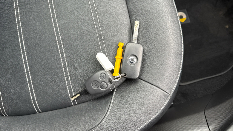 Smart EQ fortwo coupe 60kW EQ Exclusive 17kWh 2dr Auto [22kWCh] Electric Coupe